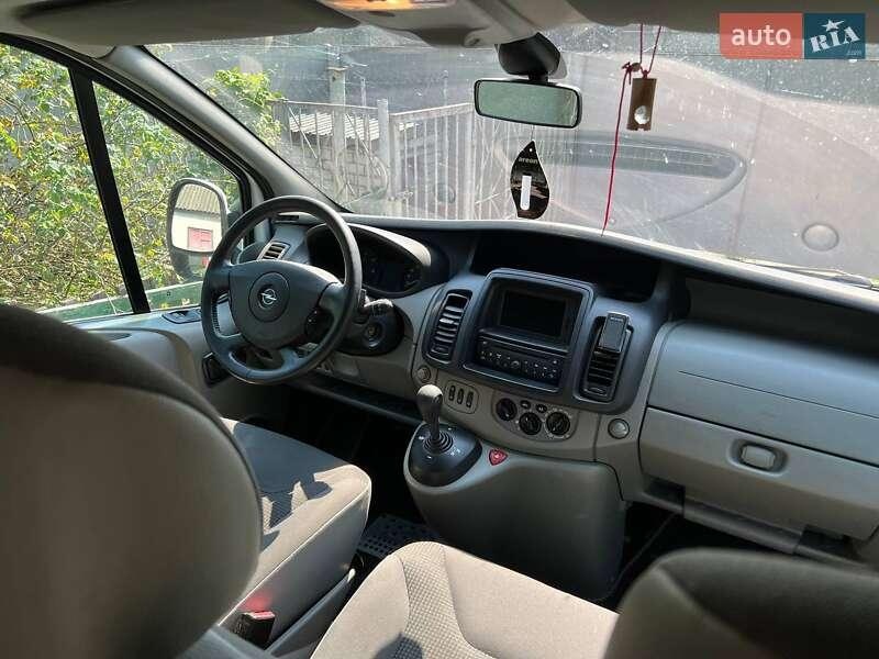 Opel Vivaro 2014