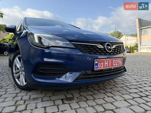 Opel Astra 2021