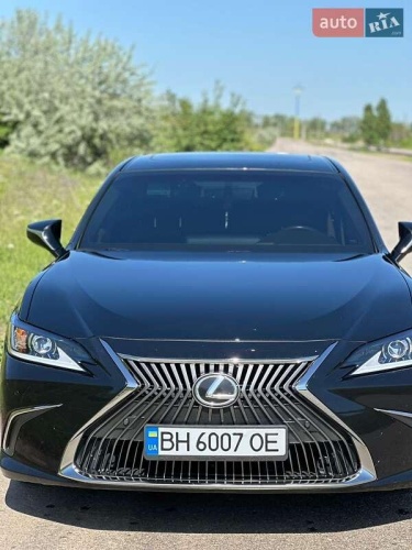 Lexus ES 2018