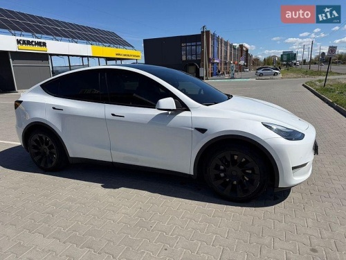 Tesla Model Y 2020