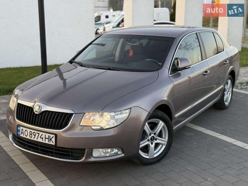 Skoda Superb 2012