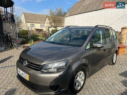 Volkswagen Touran 2011
