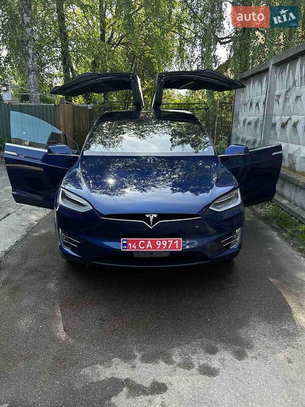 Tesla Model X 2018