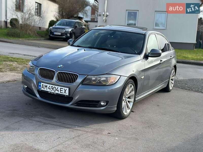 BMW 3 Series 2011