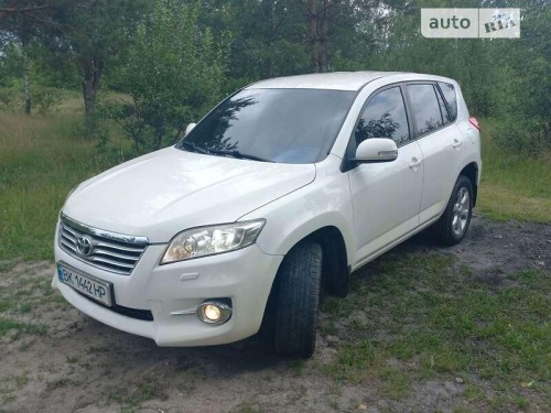 Toyota RAV4 2010