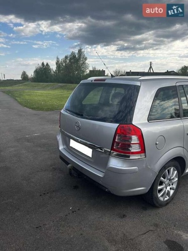 Opel Zafira 2008