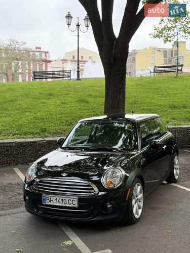 MINI Cooper 2012