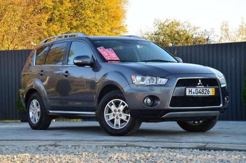 Mitsubishi Outlander XL 2011