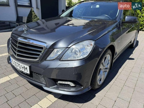 Mercedes-Benz E-Class 2010