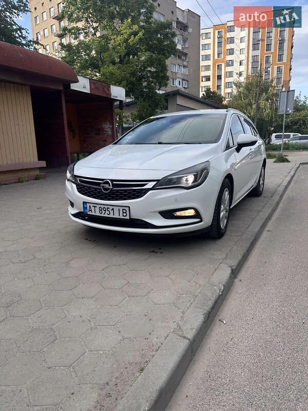 Opel Astra 2016
