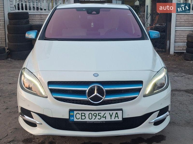 Mercedes-Benz B-Class 2015