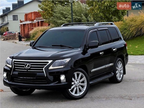 Lexus LX 2012
