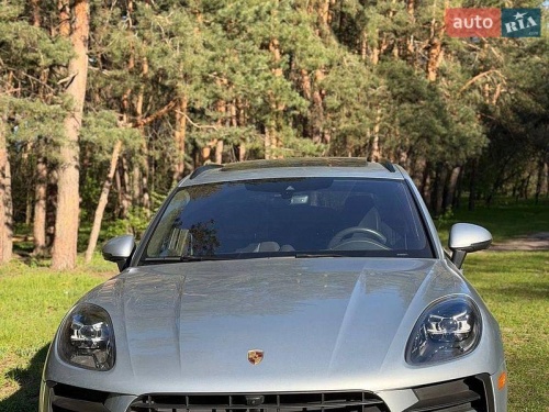 Porsche Macan 2021