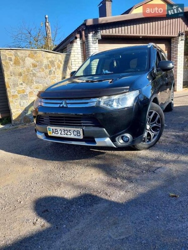 Mitsubishi Outlander 2014