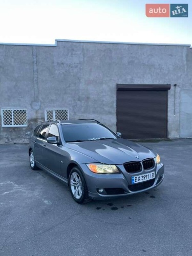 BMW 3 Series 2010