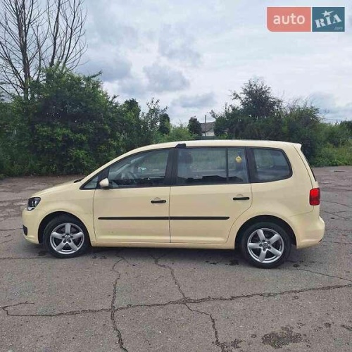 Volkswagen Touran 2015