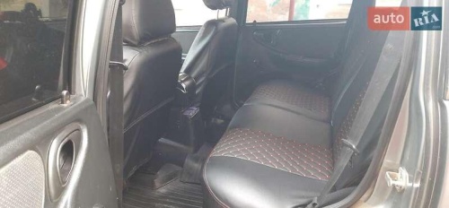 Chevrolet Niva 2010