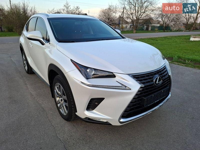 Lexus NX 2019