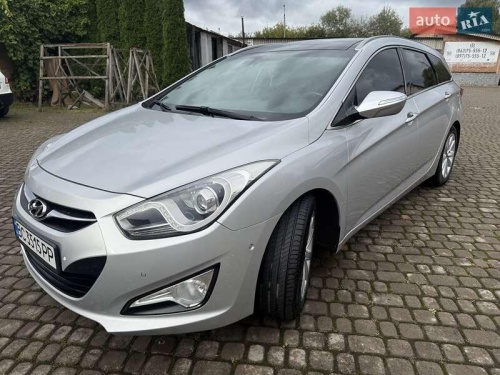 Hyundai i40 2011