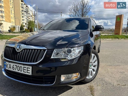 Skoda Superb 2011