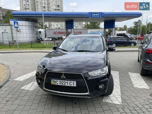 Mitsubishi Outlander 2010