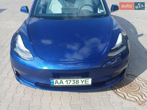 Tesla Model 3 2020