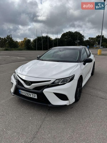 Toyota Camry 2018