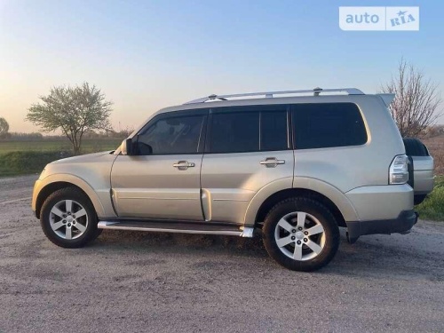 Mitsubishi Pajero Wagon 2008