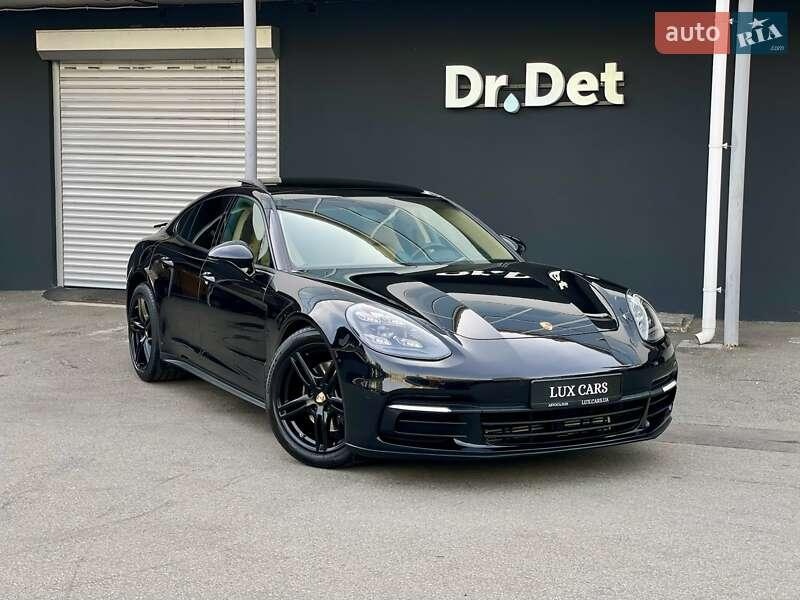 Porsche Panamera 2020