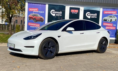 Tesla Model 3 2022