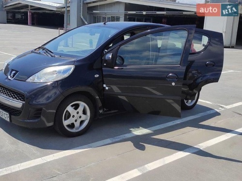 Peugeot 107 2011