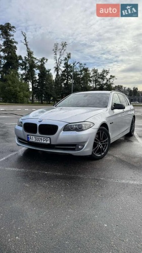 BMW 5 Series 2011