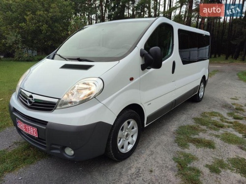 Opel Vivaro 2011