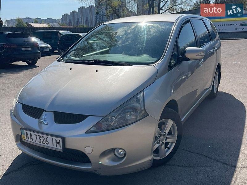 Mitsubishi Grandis 2009