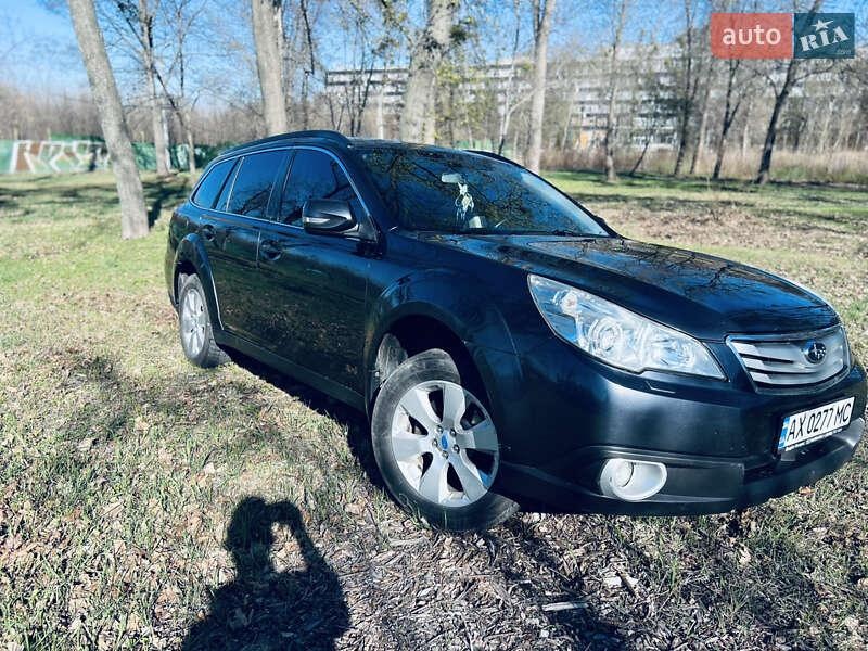 Subaru Outback 2010
