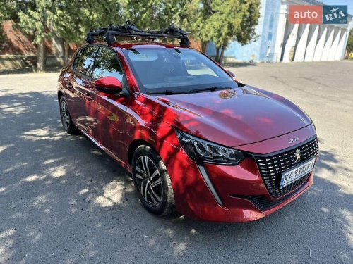 Peugeot 208 2021