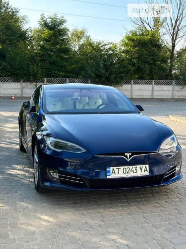 Tesla Model S 2017