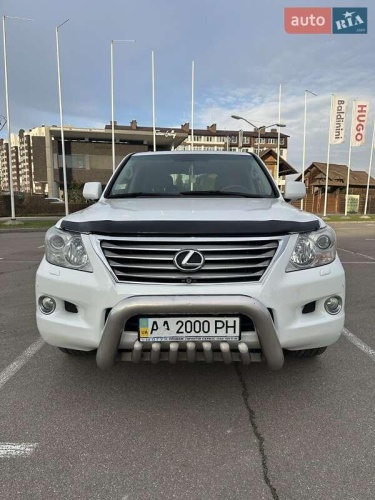 Lexus LX 2008