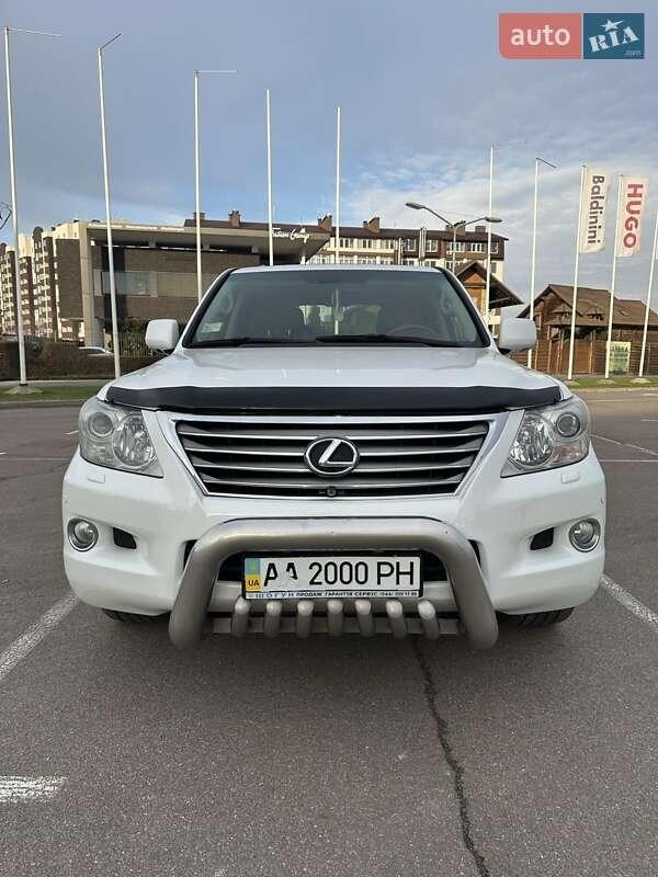 Lexus LX 2008