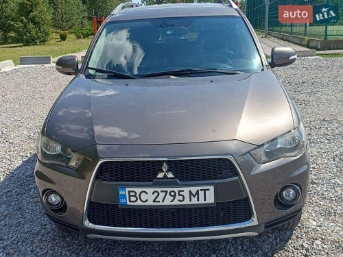 Mitsubishi Outlander 2010