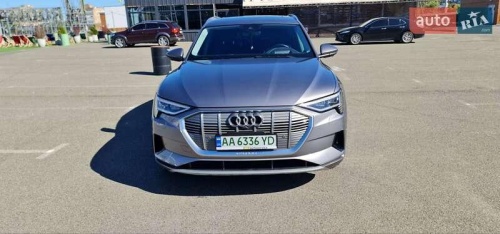 Audi e-tron 2019
