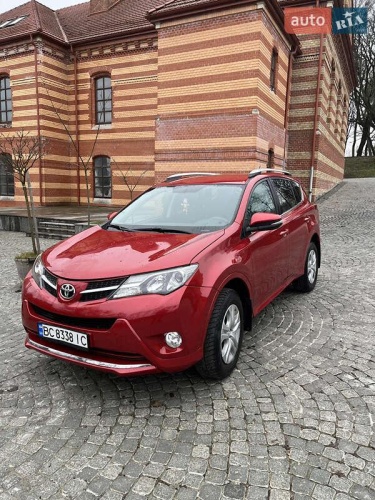 Toyota RAV4 2015