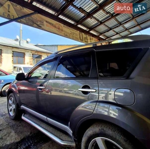 Mitsubishi Outlander XL 2008