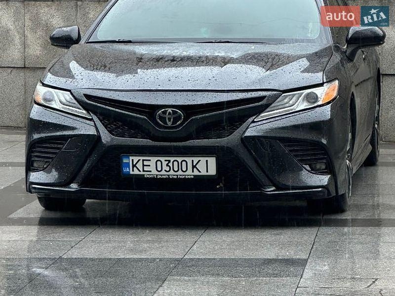 Toyota Camry 2018