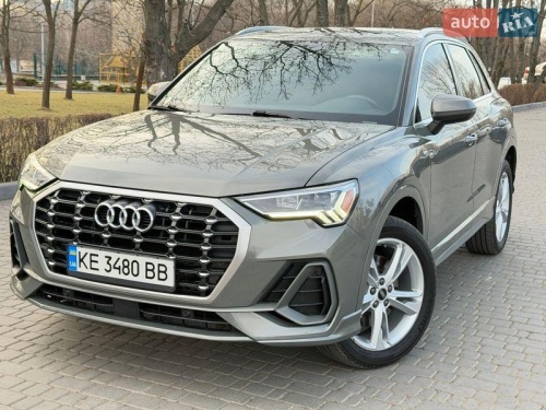 Audi Q3 2021