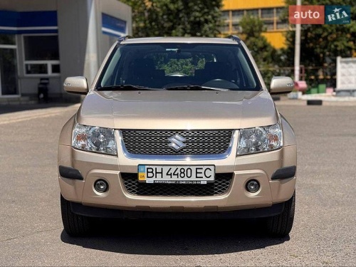 Suzuki Grand Vitara 2012