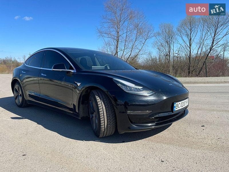 Tesla Model 3 2018