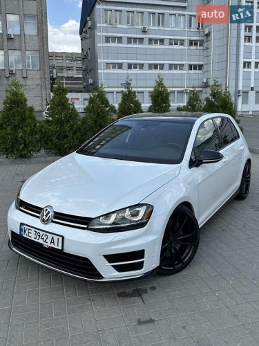 Volkswagen Golf R 2017
