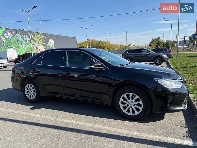 Toyota Camry 2016