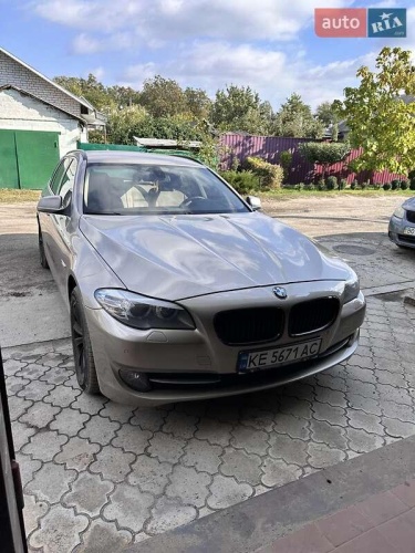 BMW 5 Series 2012